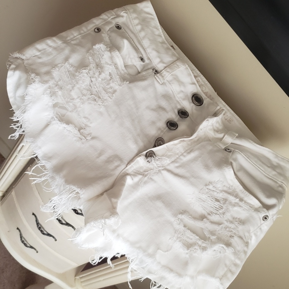 American Eagle high waisted shorts.